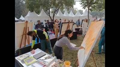 A live watercolour demonstration by Nepal-based artist Kanchhakaji Bhasima will be organised at the CLKA pavilion on December 3 at 3pm (HT Photo)
