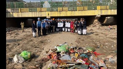 GNPS had made 150 students carry out a cleanliness drive in Sidhwan Canal without taking permission from authorities.