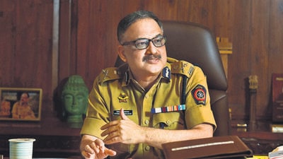 Mumbai, India - December 02, 2022: Vivek Phansalkar, Mumbai Police Commissioner at CP Office, in Mumbai, India, on Friday, December 02, 2022. (Photo by Anshuman Poyrekar/Hindustan Times) (Anshuman Poyrekar/HT PHOTO) Mumbai, India - December 02, 2022: Vivek Phansalkar, Mumbai Police Commissioner at CP Office, in Mumbai, India, on Friday, December 02, 2022. (Photo by Anshuman Poyrekar/Hindustan Times) (Anshuman Poyrekar/HT PHOTO)