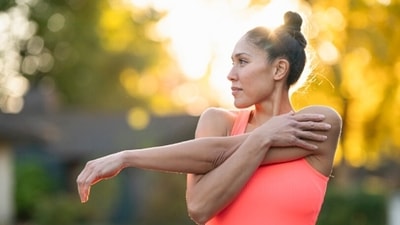 Warming up for at least 10-12 minutes before workouts is important to let the muscles know of the pain. (Unsplash)