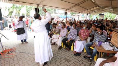 Fishermen have been protesting against the Vizhinjam port project. The Latin Catholic church is spearheading the agitation. (HT Photo) Fishermen have been protesting against the Vizhinjam port project. The Latin Catholic church is spearheading the agitation. (HT Photo)