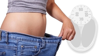 4. Weight loss: This is also a common symptom in those having stomach cancer. Also, since you have episodes of vomiting, stomach pain, and nausea, you will avoid eating food and there will be weight loss. (Pixabay) 4. Weight loss: This is also a common symptom in those having stomach cancer. Also, since you have episodes of vomiting, stomach pain, and nausea, you will avoid eating food and there will be weight loss. (Pixabay)