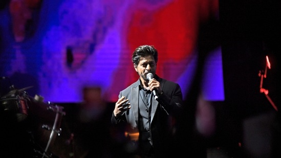 Shah Rukh Khan addressing fans in Saudi Arabia's Red Sea Film International Festival.(AFP)