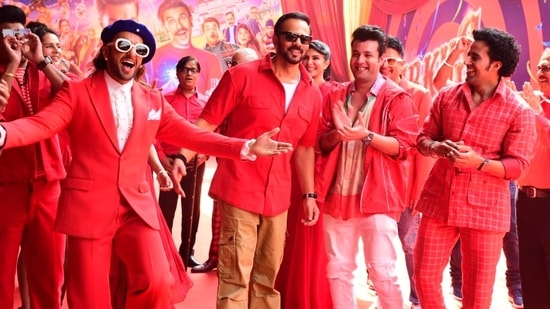 Not just Ranveer Singh, his entire Cirkus team was in high spirits at the trailer launch of the film in Mumbai on Friday. They all grooved to the song Eena Meena Deeka ahead of the trailer release. (Varinder Chawla)