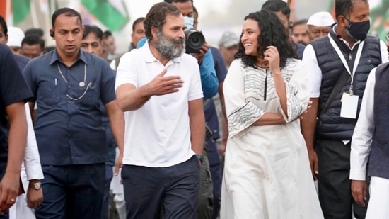Actor Swara Bhasker joined Rahul Gandhi's Bharat Jodo Yatra in Ujjain on Thursday. Actor Swara Bhasker joined Rahul Gandhi's Bharat Jodo Yatra in Ujjain on Thursday.