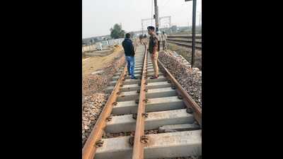 Harikesh Dubey, who worked as a mobile tower technician in Delhi, was travelling from Anand Vihar (New Delhi) to Lucknow when a five-feet long iron rod lying unattended on the railway track killed him. Harikesh Dubey, who worked as a mobile tower technician in Delhi, was travelling from Anand Vihar (New Delhi) to Lucknow when a five-feet long iron rod lying unattended on the railway track killed him.