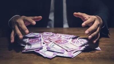 During the searches by the J&K state investigation agency on Saturday, ₹29 lakh was recovered along with passbooks, cheque books and digital devices. (iStock/HT Archive) During the searches by the J&K state investigation agency on Saturday, ₹29 lakh was recovered along with passbooks, cheque books and digital devices. (iStock/HT Archive)