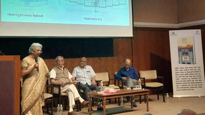 The experts also denounced the proposal to have rehab buildings of 23 floors in N M Joshi Marg and Naigaum and free sale buildings of 45 floors. For Worli, the proposed rehab buildings are 40 floors high with two floors of parking podiums, and the proposed free sale buildings have 66 floors with 10 floors of parking. The plan also proposes a huge number of podium parking spots, including 3,170 at N M Joshi Marg, 4,747 at Naigaum, and 10,000 at Worli. (HT PHOTO)