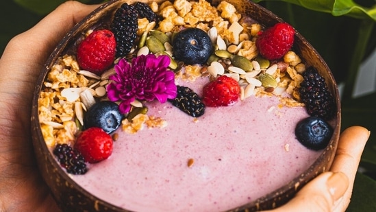 Want to start off your day right? Get a healthy kick with Berry Smoothie Bowl (Chef Rahul Desai)