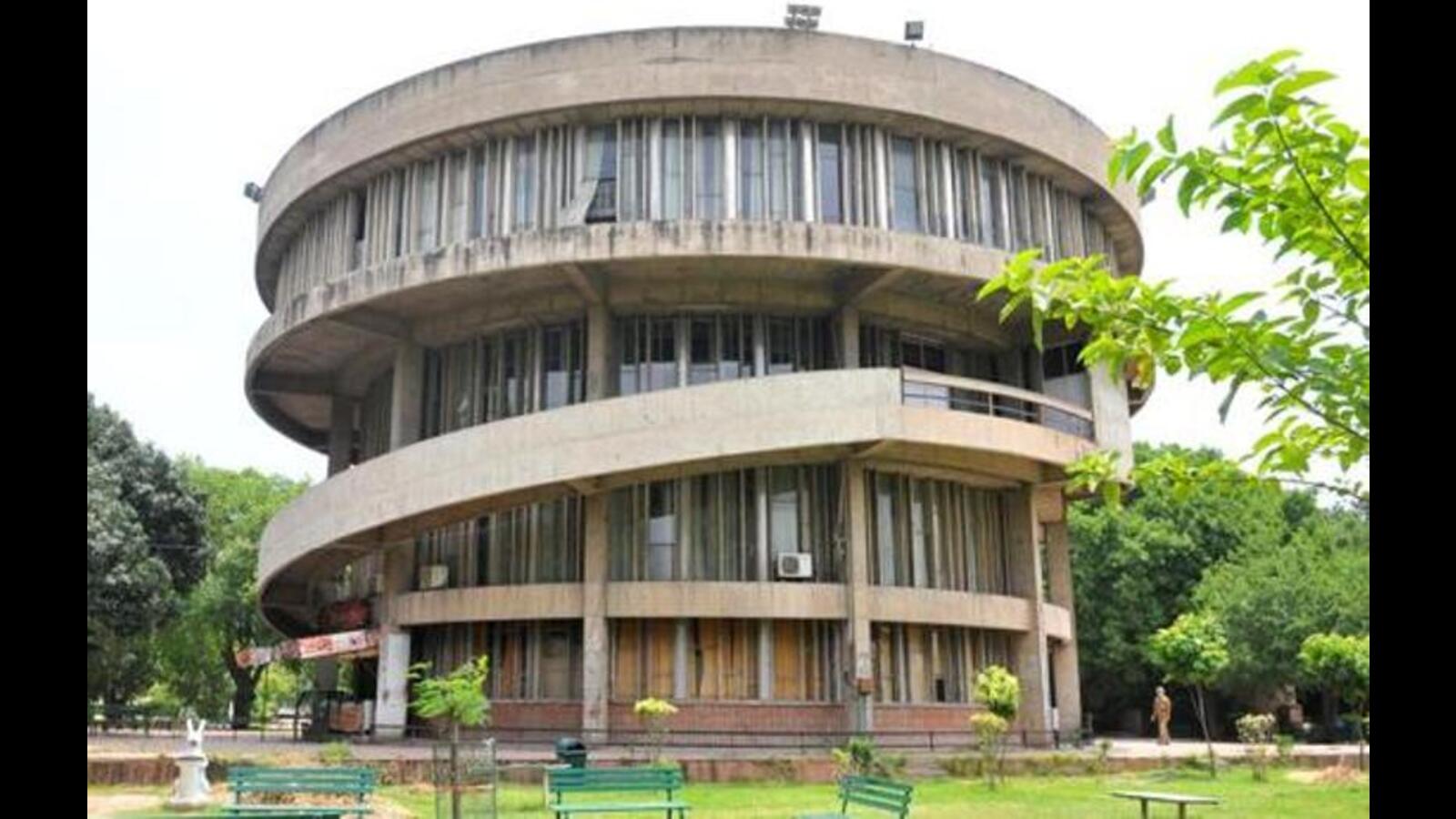 Pay revision for Panjab University teachers gets V-C nod - Hindustan Times