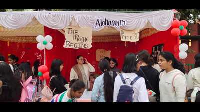 Annual fete underway at St Agnes’ Loreto Day School in Lucknow on Sunday. (HT PHOTO) Annual fete underway at St Agnes’ Loreto Day School in Lucknow on Sunday. (HT PHOTO)