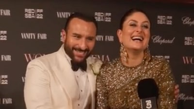 Saif Ali Khan and Kareena Kapoor had a funny moment on the Red Sea Film Festival red carpet. Saif Ali Khan and Kareena Kapoor had a funny moment on the Red Sea Film Festival red carpet.