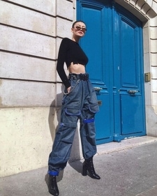 Cargo jeans, often known as carpenter pants, have evolved significantly. (pinterest)