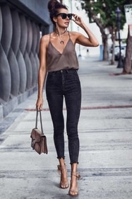 The best feature of high-waisted denim is the optical illusion it creates, which gives you longer legs and makes you look slim. (pinterest)