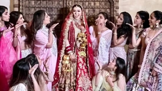 Hansika Motwani and Sohael Kathuriya got married in Jaipur.