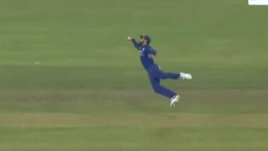 Virat Kohli's catch(Twitter)