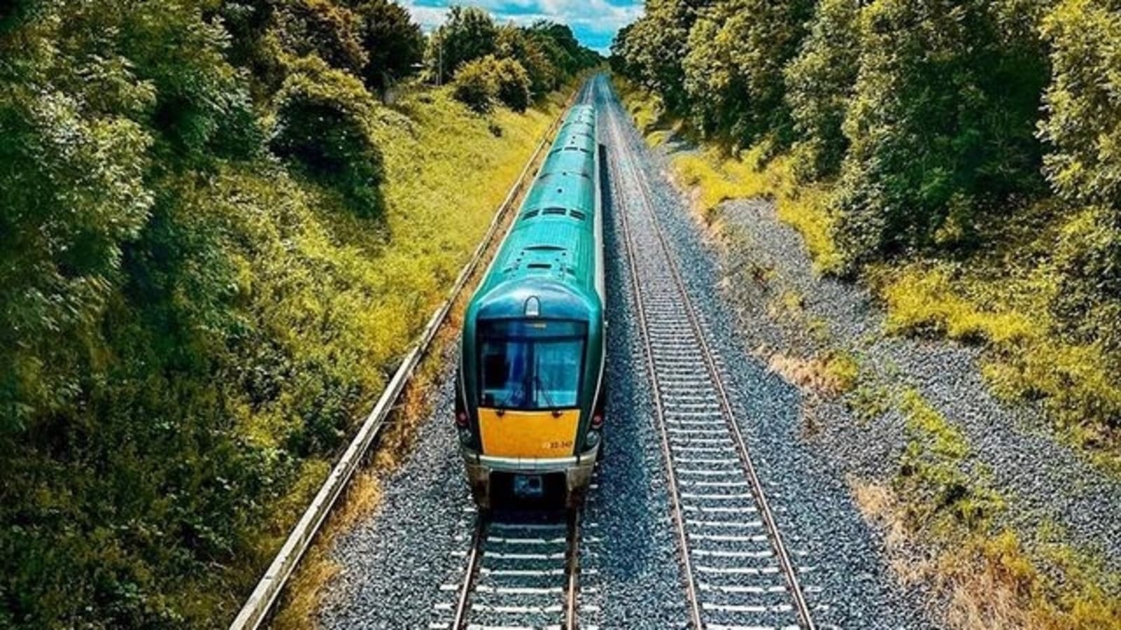 Man earning over 1,20,000 yearly sues employer because of ‘boring job