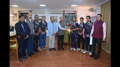 NCR badminton women’s team members with their coaches and officials pose for a click with GM NCR on Monday. (HT PHOTO) NCR badminton women’s team members with their coaches and officials pose for a click with GM NCR on Monday. (HT PHOTO)
