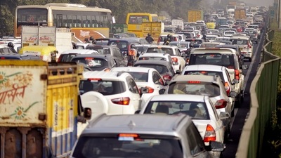 A tempo dashed an SUV on Zuari bridge, around 15 km from Panaji, disrupting vehicular movement in the morning. (Representational image/ ANI) A tempo dashed an SUV on Zuari bridge, around 15 km from Panaji, disrupting vehicular movement in the morning. (Representational image/ ANI)