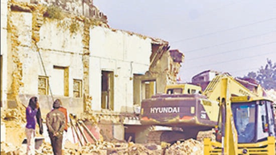 Around 500 shops are likely to be demolished for the road widening project in Ayodhya. Around 500 shops are likely to be demolished for the road widening project in Ayodhya.