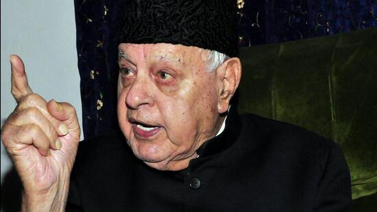 Jammu and Kashmir National Conference president Farooq Abdullah addressing party workers at his Gupkar residence in Srinagar (ANI File)