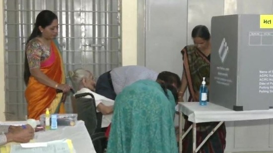 PM Modi's mother casts her vote in Gandhinagar