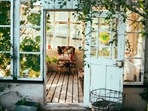 The findings of the study showed that full adherence to the 3-30-300 green space rule was clearly associated with better mental health, less medication use and fewer visits to a psychologist.(Unsplash) The findings of the study showed that full adherence to the 3-30-300 green space rule was clearly associated with better mental health, less medication use and fewer visits to a psychologist.(Unsplash)