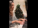 Mira Rajput playing Yiruma's River Flows In You on piano. (Instagram/@mira.kapoor) Mira Rajput playing Yiruma's River Flows In You on piano. (Instagram/@mira.kapoor)