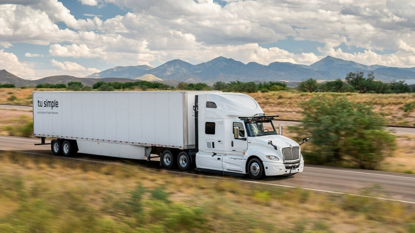 TuSimple, Navistar end deal to develop self-driving trucks - Hindustan ...