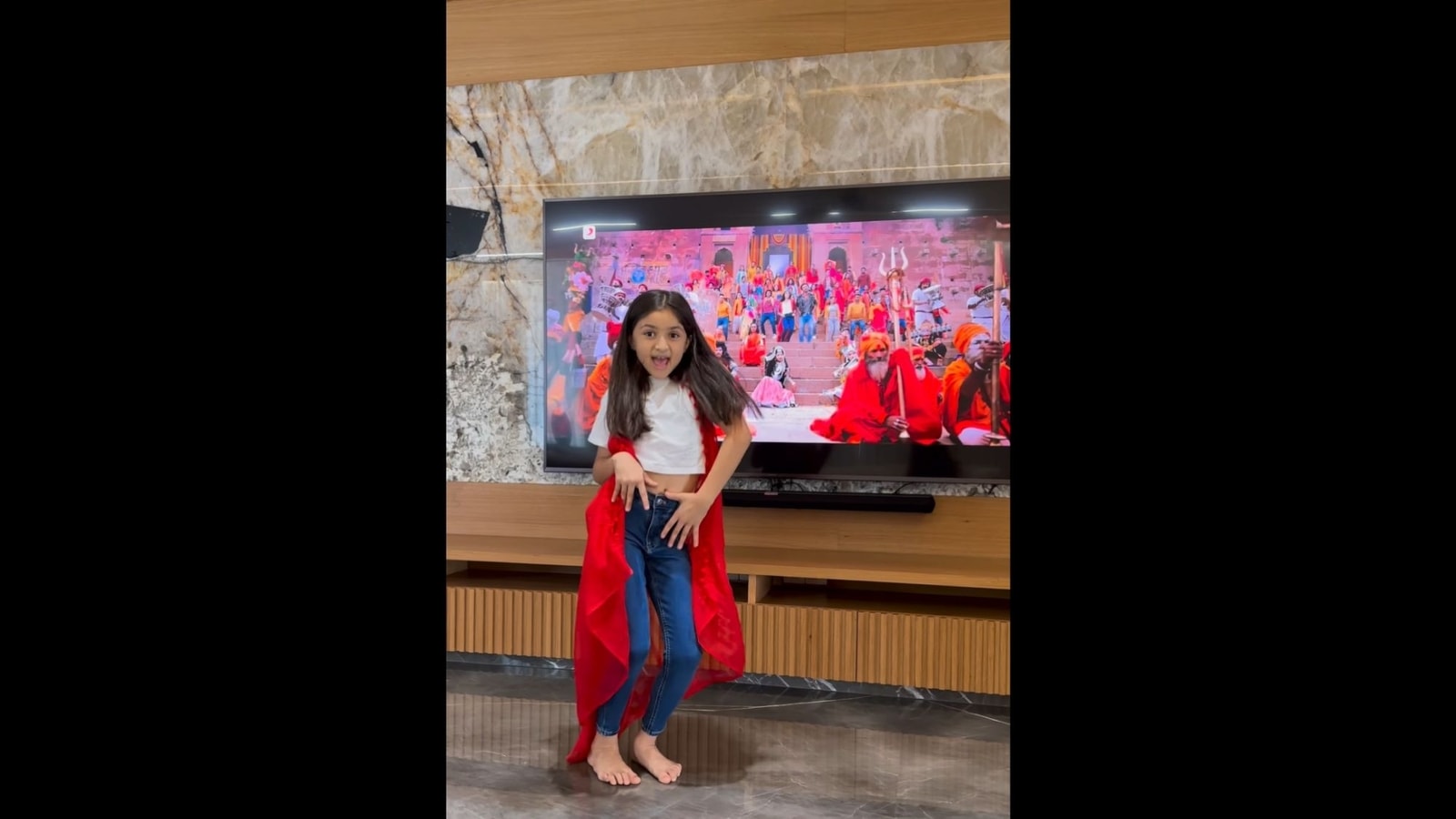 Choti Girls School Xx Video - Girl recreates Alia Bhatt's Kesariya dance steps, netizens call her 'choti  Alia' | Trending - Hindustan Times