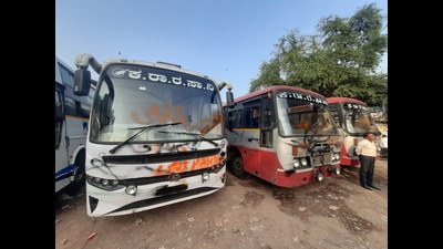Karnataka State Transport buses were blackened near Swargate in Pune. (HT PHOTO)