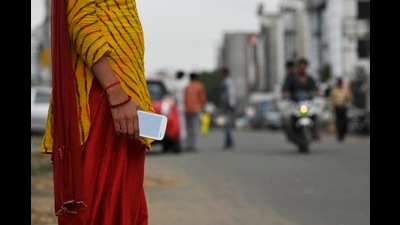 As per figures provided by the Chandigarh Police, as many as 118 snatchings have been executed in the city since the beginning of the year, with almost a month to go, compared to 121 last year. (HT File Photo) As per figures provided by the Chandigarh Police, as many as 118 snatchings have been executed in the city since the beginning of the year, with almost a month to go, compared to 121 last year. (HT File Photo)