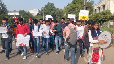 Student activists staging protest on Lucknow University campus against police presence at Arts College hostel on Tuesday. (HT Photo)