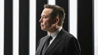 Elon Musk ( AP) Elon Musk ( AP)