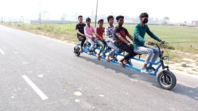 The electric cycle developed by an Azamgarh youth (HT Photo) The electric cycle developed by an Azamgarh youth (HT Photo)