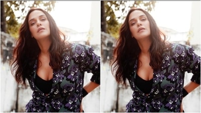 Neha, assisted by makeup artist Vibha Gusain, matched her attire in a no-make up look. In mascara-laden eyelashes, drawn eyebrows, contoured cheeks and a shade of nude lipstick, Neha aced the look to perfection. (Instagram/@nehadhupia)