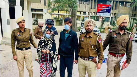 An orchestra dancer along with her accomplices robbed a taxi driver of his car, cash and mobile phone after thrashing him in the wee hours on Tuesday in Daba. The police solved the case within hours and arrested the dancer and one of her aides, while five of the accused have managed to escape. (HT Photo) An orchestra dancer along with her accomplices robbed a taxi driver of his car, cash and mobile phone after thrashing him in the wee hours on Tuesday in Daba. The police solved the case within hours and arrested the dancer and one of her aides, while five of the accused have managed to escape. (HT Photo)