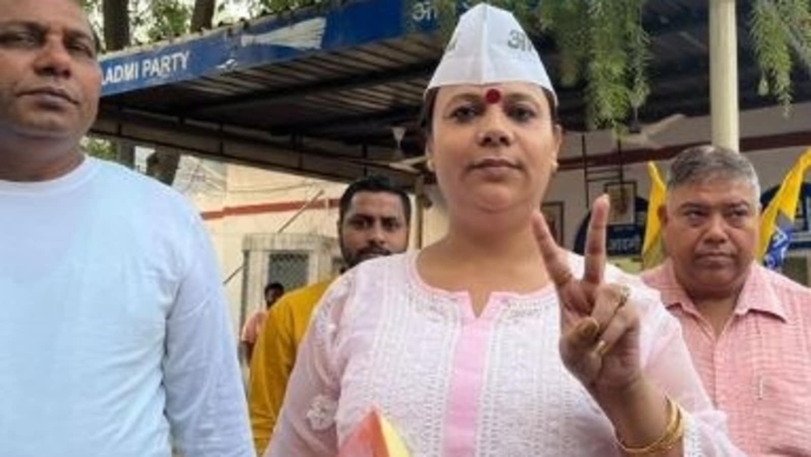 Who is AAP's Bobi, first transgender member of MCD? 5 things to know