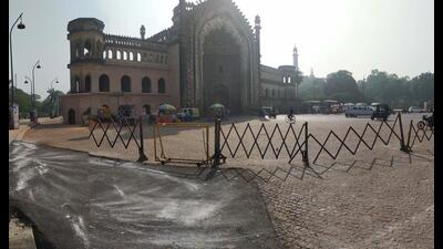 Traffic diversion is in place near the Rumi Gate due to renovation work in progress. (Deepak Gupta/HT Photo)