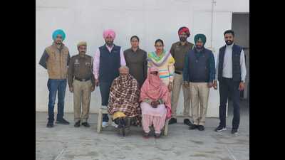 The arrested accused are Simranjit Kaur and her mother Kulwinder Kaur. Simranjit had posed as a nurse and taken the baby away on the pretext of vaccination. (HT photo) The arrested accused are Simranjit Kaur and her mother Kulwinder Kaur. Simranjit had posed as a nurse and taken the baby away on the pretext of vaccination. (HT photo)