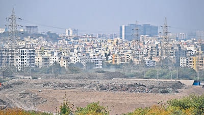 PMC’s garbage depot is located at Uruli Devachi and Phursungi. (HT PHOTO) PMC’s garbage depot is located at Uruli Devachi and Phursungi. (HT PHOTO)