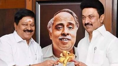 Kovai Selvaraj moves away from AIADMK and joins DMK in presence of chief minister MK Stalin (Photo: Twitter/@bala_umapathy) Kovai Selvaraj moves away from AIADMK and joins DMK in presence of chief minister MK Stalin (Photo: Twitter/@bala_umapathy)