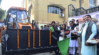 State cabinet minister Dr Inderbir Singh Nijjar inaugurated development work in Ludhiana. (Harvinder Singh/HT)