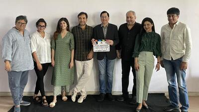 From Left to right - Aniruddha Roy Choudhury- Director, Parvathy Thiruvothu, Sanjana Sanghi, Pankaj Tripathi, Mahesh Ramanathan, Viraf Sarkari (WizFilms), Jaya Ahsan, Shyam Sunder (KVN Productions) From Left to right - Aniruddha Roy Choudhury- Director, Parvathy Thiruvothu, Sanjana Sanghi, Pankaj Tripathi, Mahesh Ramanathan, Viraf Sarkari (WizFilms), Jaya Ahsan, Shyam Sunder (KVN Productions)