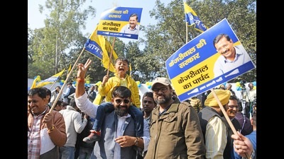 AAP workers celebrate at party headquarters after victory in MCD polls, New Delhi, on December 7, 2022 (ANI) AAP workers celebrate at party headquarters after victory in MCD polls, New Delhi, on December 7, 2022 (ANI)