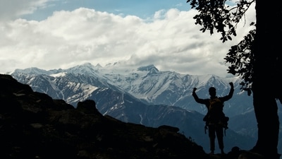 Manali is a fantastic destination whether you're travelling alone, with family, and friends, or even on your honeymoon. One of the best (and most accessible) places to see snowfall in India is this stunning hill station, which is surrounded by snow-capped mountains. And that's not all—Rohtang Pass, a spectacular destination for exciting adventure activities, is just a short drive away. (Unsplash) Manali is a fantastic destination whether you're travelling alone, with family, and friends, or even on your honeymoon. One of the best (and most accessible) places to see snowfall in India is this stunning hill station, which is surrounded by snow-capped mountains. And that's not all—Rohtang Pass, a spectacular destination for exciting adventure activities, is just a short drive away. (Unsplash)