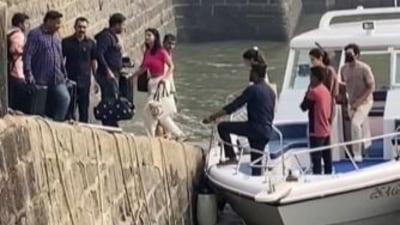 Suhana Khan, Agastya Nanda and Shanaya Kapoor returned to Mumbai from Alibaug.