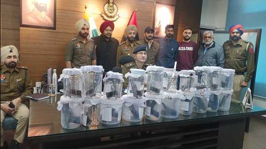 Rupnagar Police Bust Interstate Arms Smuggling Racket 20 Pistols