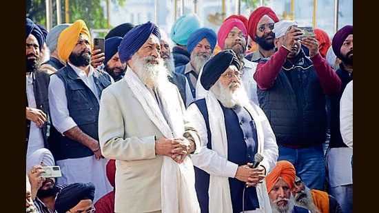 Office bearers of Takht Patna sahib management Board appeared before Akal Takht at Golden Temple complex, Amritsar, India, on Tuesday. (Photo by Sameer Sehgal /Hindustan Times) (File photo)