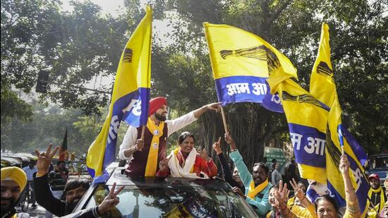 AAP candidate from Inder Puri Jyoti Gautam celebrates her win. (PTI)